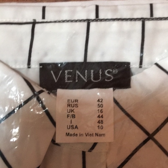 Venus Blouse - Picture 3 of 5